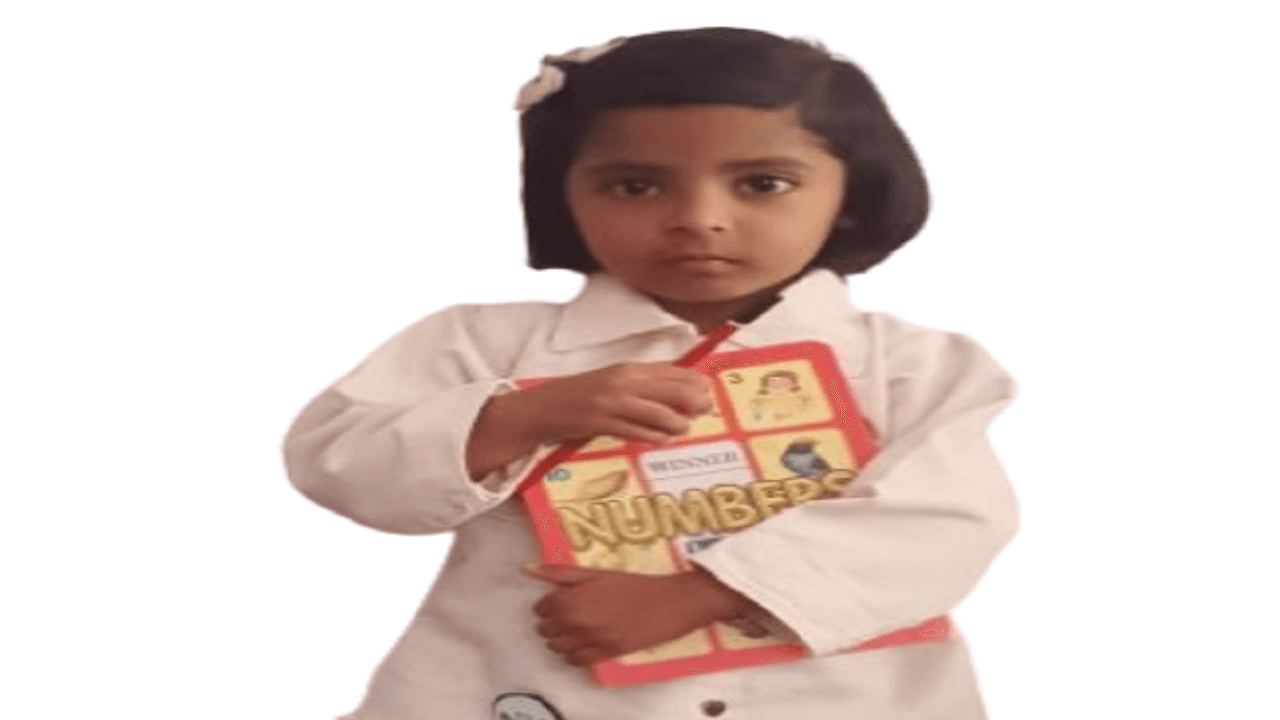 उमैमा परवेज़ ने शैक्षिक टेस्ट में प्रथम स्थान प्राप्त किया